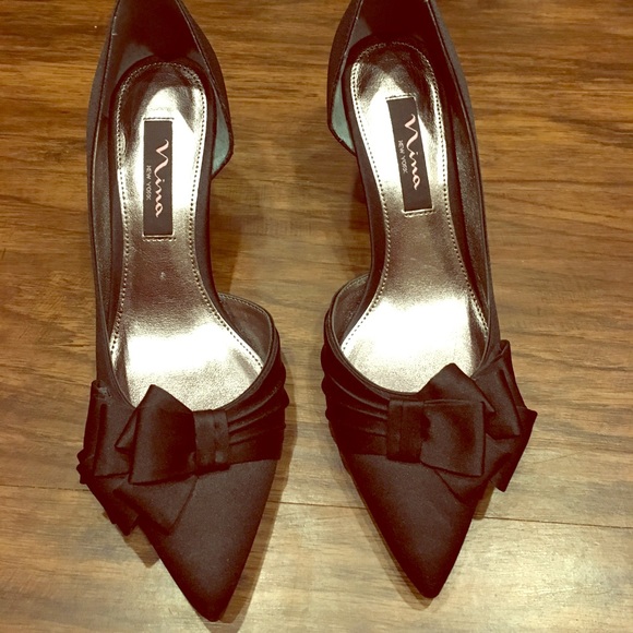 nina black satin pumps